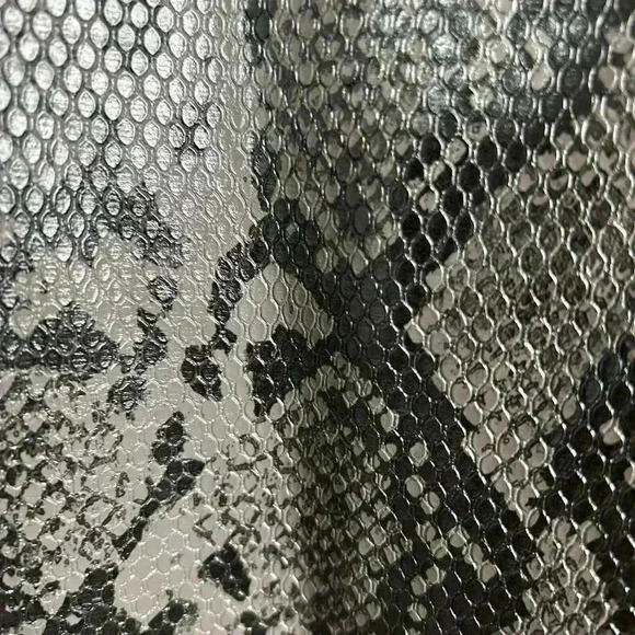 Commando Leggings Snake Skin Faux Leather High Waist Shaping Sz S - Picture 3 of 8